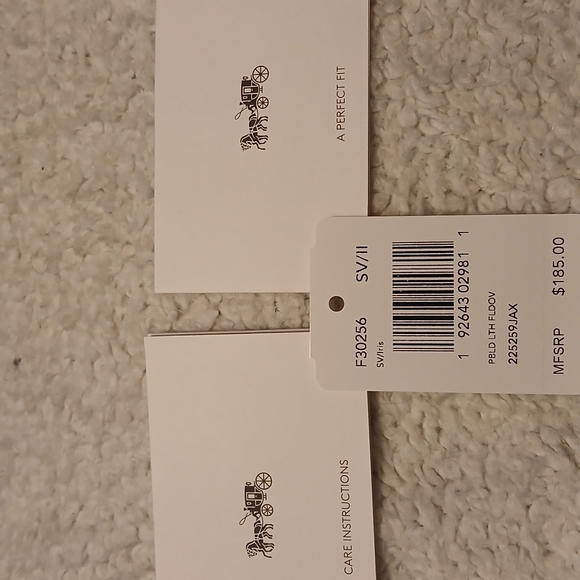 ✨ Coach Lavender Crossbody Wallet / Clutch ✨ - Picture 4 of 4